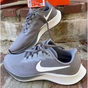 Brand new, never worn -Nike air zoom Pegasus-Women’s